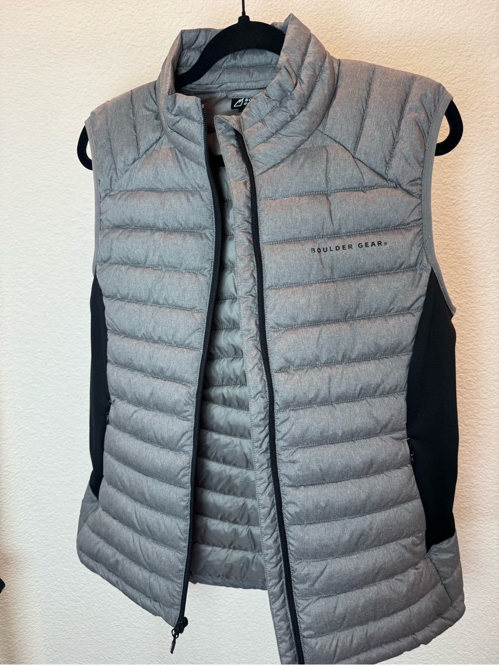 Boulder Gear Gray Quilted Puffer Vest Women’s Size M Lightweight Full Zip